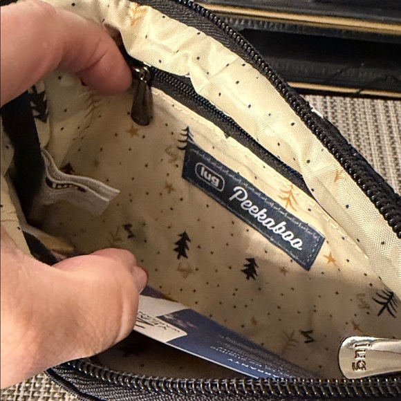 Lug Black Quilted Pouch with Snowman and Star Pattern - Picture 3 of 7